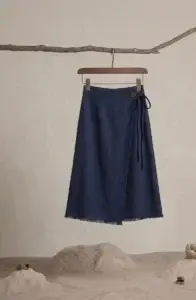 Prenda de la colección raíces- Falda Azul
